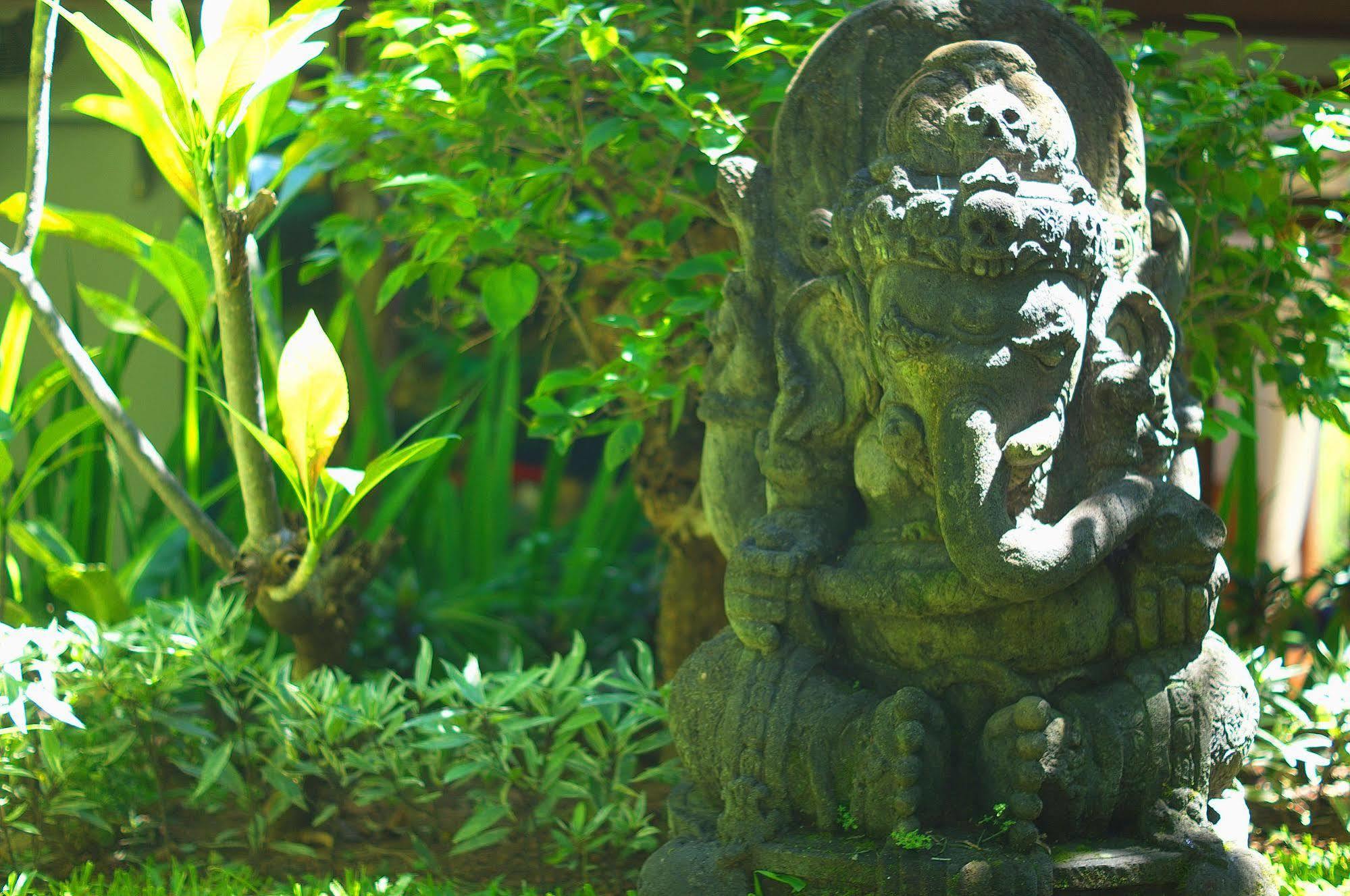 Indo Rumah Zengarden 불레렝 외부 사진